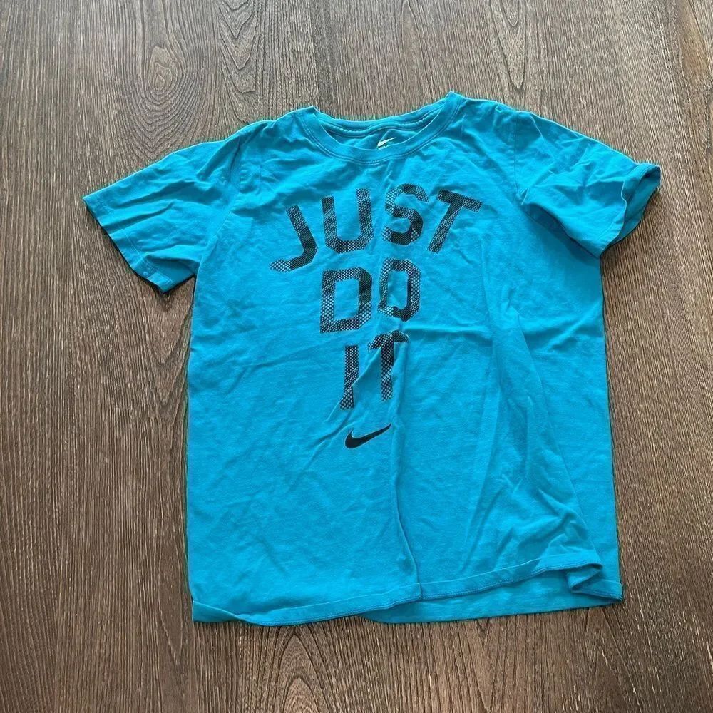Nike Kids Bright Blue Athletic Cut Short Sleeve Graphic T-Shirt Size L